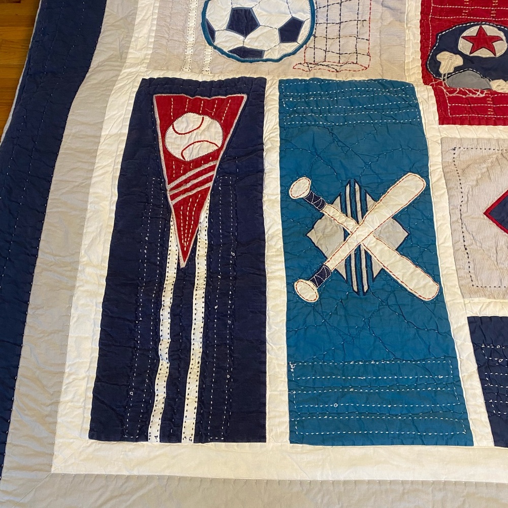 Pottery Barn Full Sports-Themed Patchwork Quilt - Picture 2 of 16